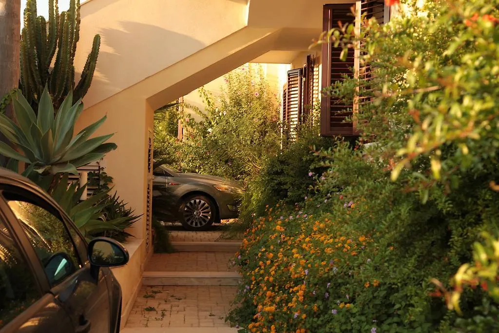 Residence Casa Del Mar Sicilia Marina di Modica Aparthotel