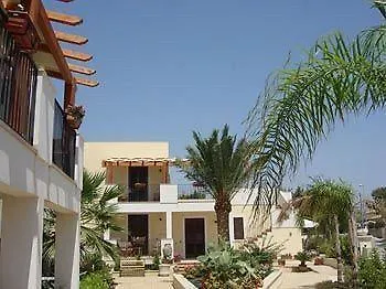 *** Aparthotel Residence Casa Del Mar Sicilia Marina di Modica Italy